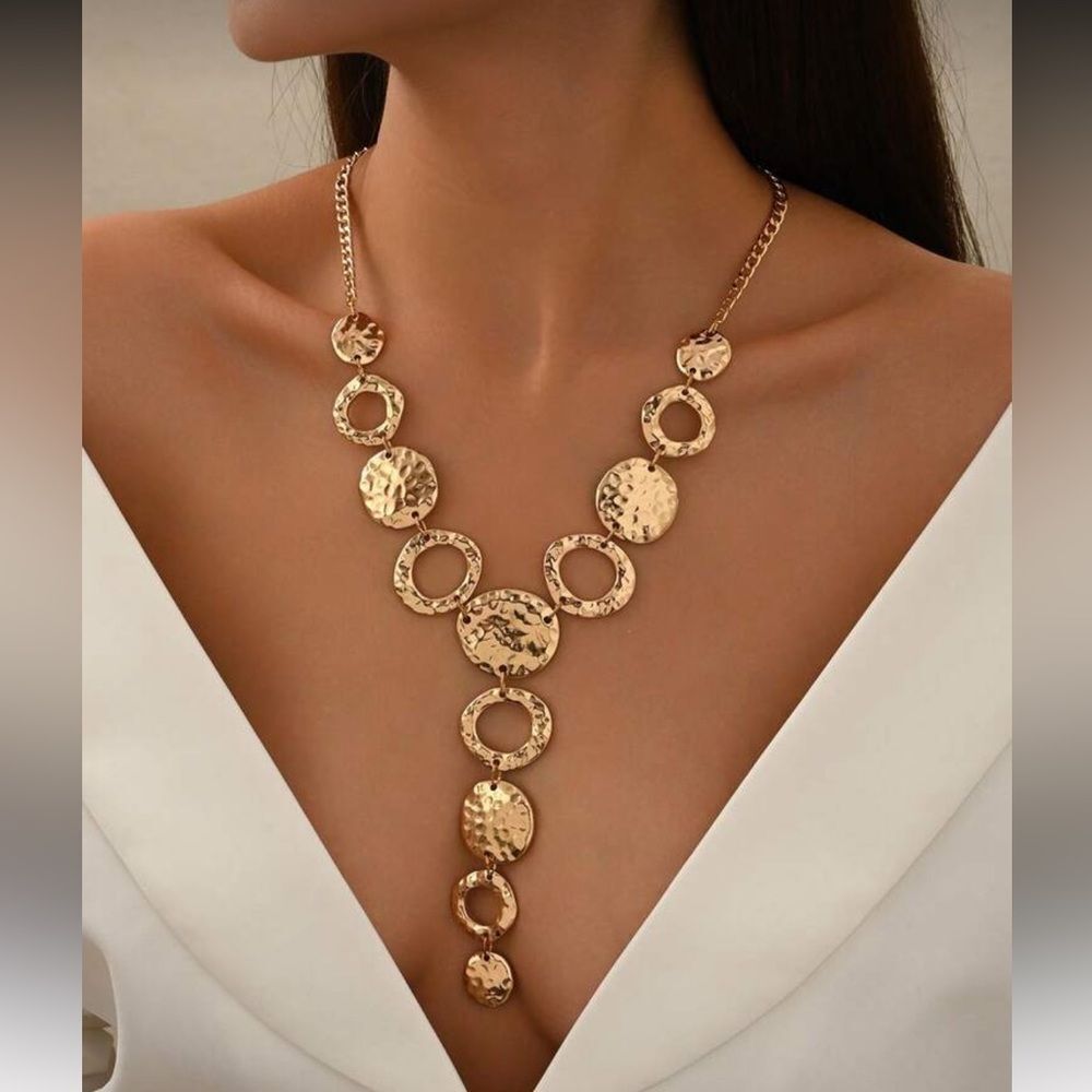 Elegant Gold Necklace for Women R224